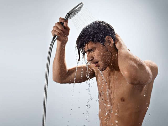 Контрастный душ для потенции: польза и вред для мужчин